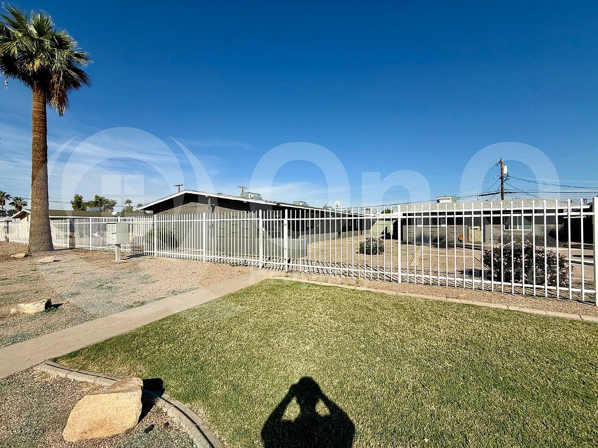 2202 W Devonshire Ave Phoenix, AZ 85015 photo 3