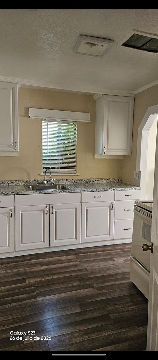 326 Idora Ave photo 2
