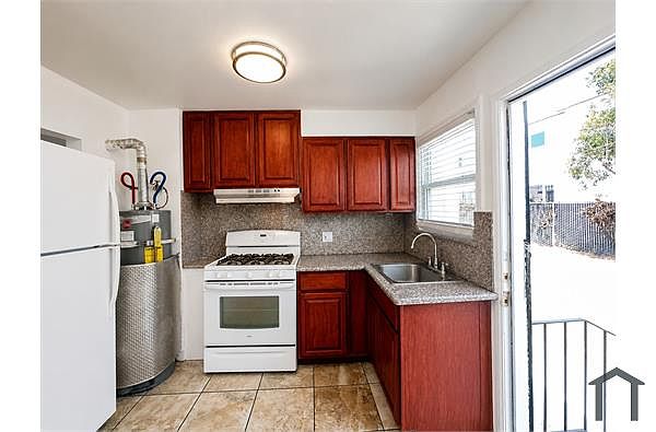 1503 88th Ave Oakland, CA 94621