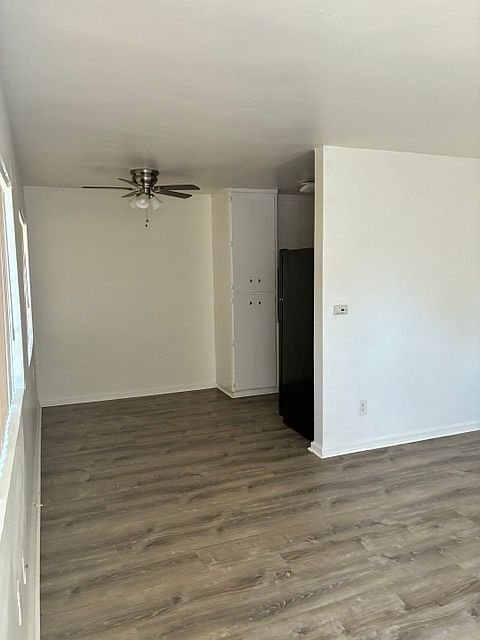 4313 49th St photo 2