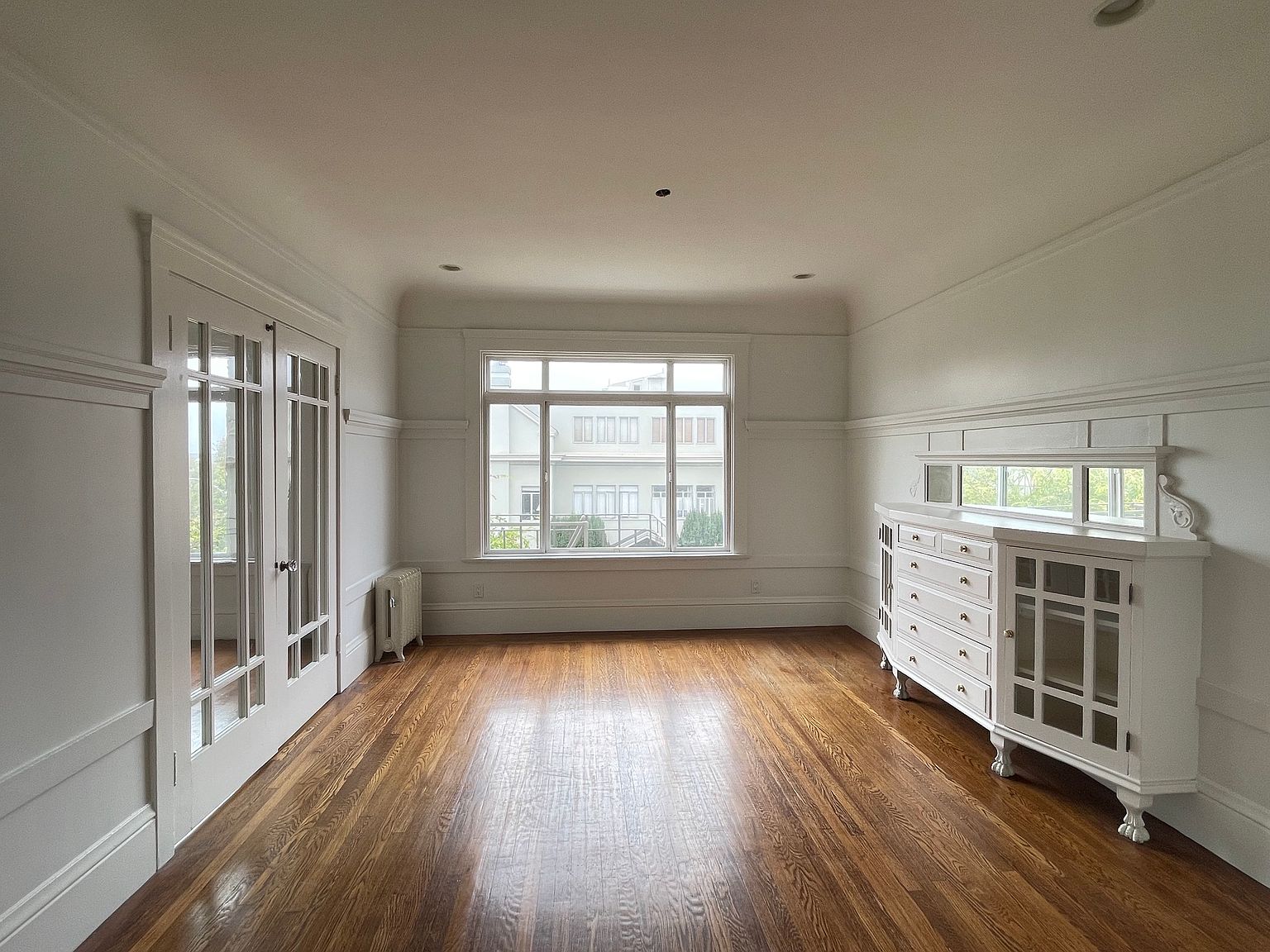 2BR/1BA Apartment on Sacramento St · San Francisco photo 4