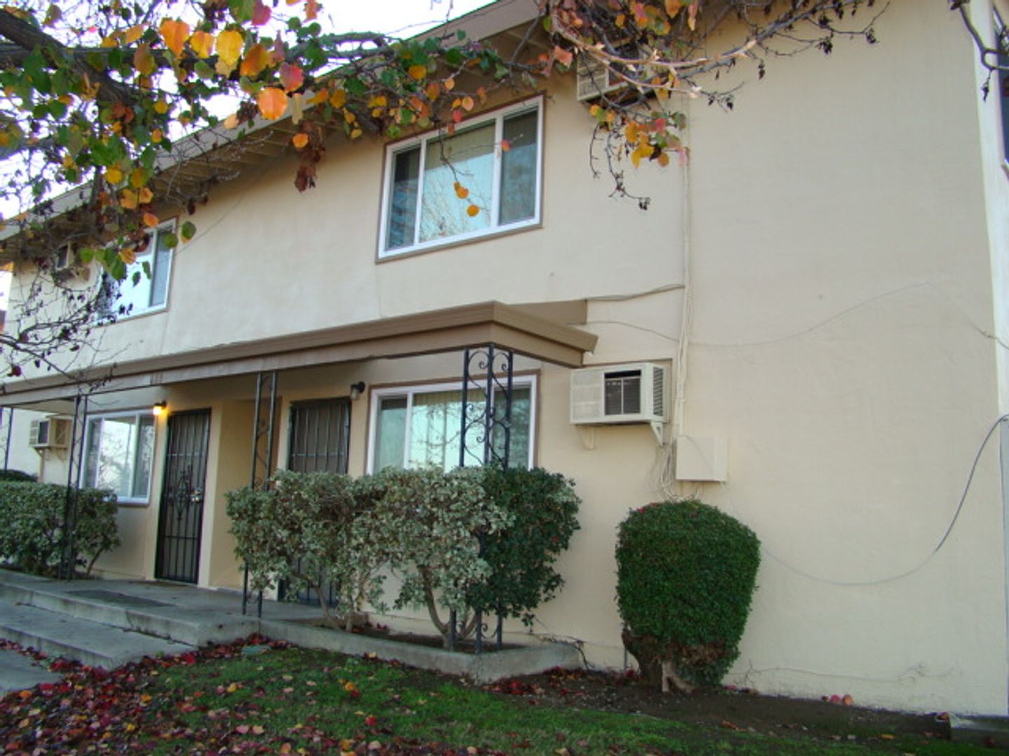 680 Waldo Road photo 2