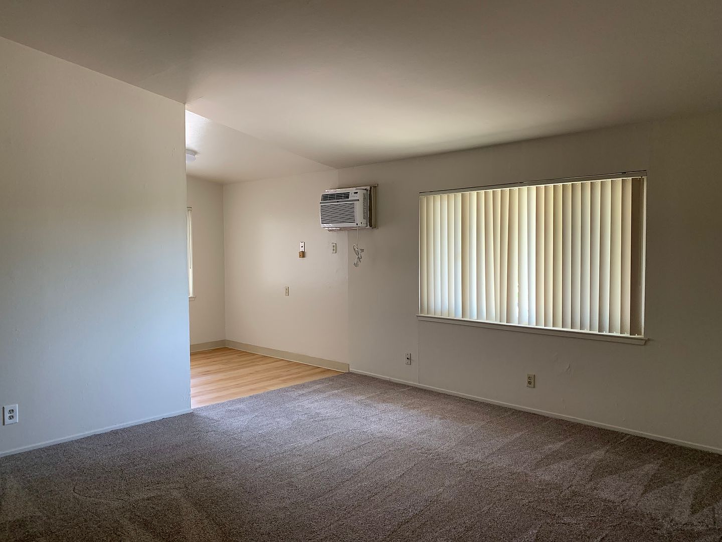 680 Waldo Road photo 4