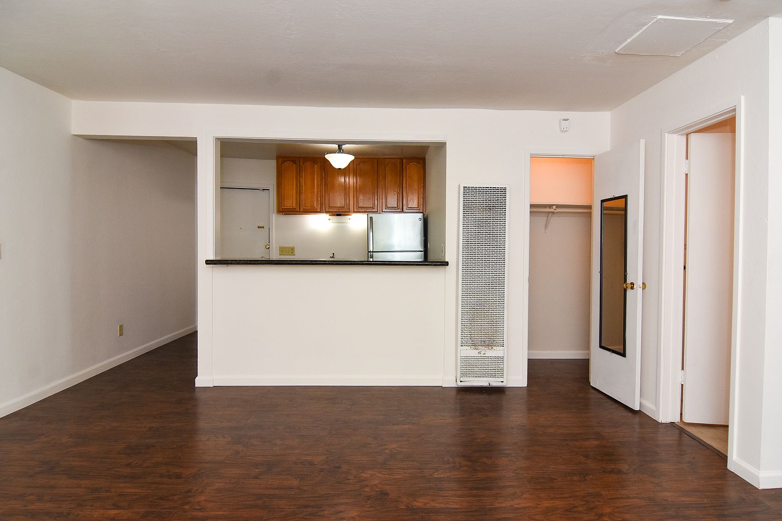 414 Fairmount Ave photo 3