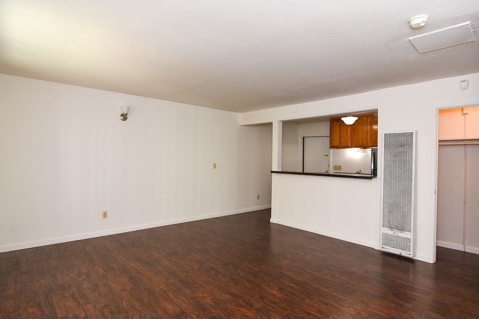 414 Fairmount Ave photo 5