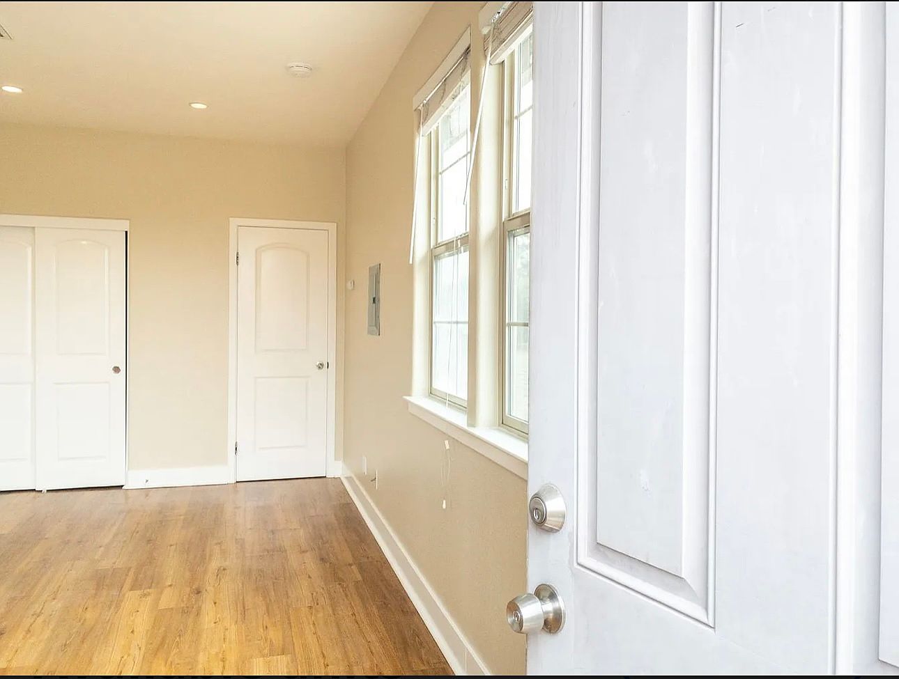 1438 Trombetta St photo 2