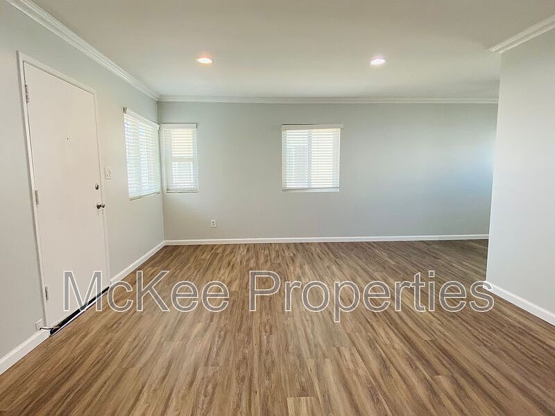 4469 Alabama St photo 4