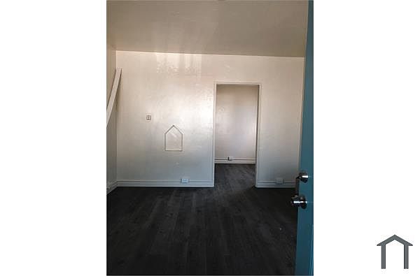5815 Harmon Ave photo 5