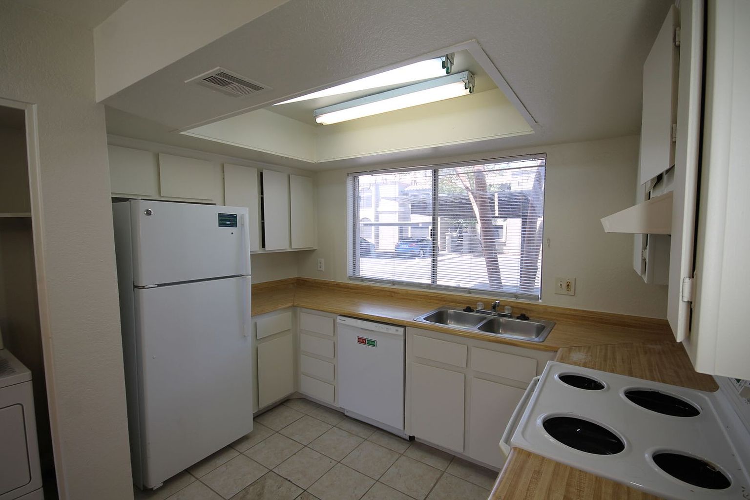 10815 N 15th Ln unit Unit 1 photo 5