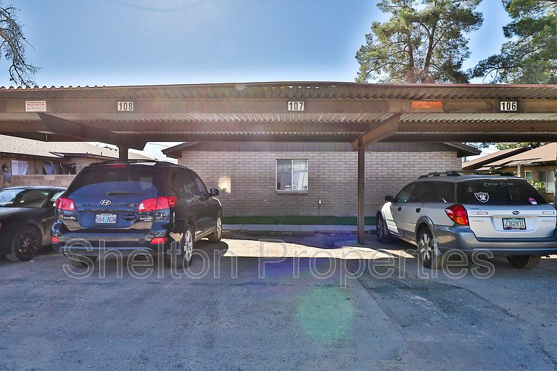 Stapley Terrace Apartments photo 4