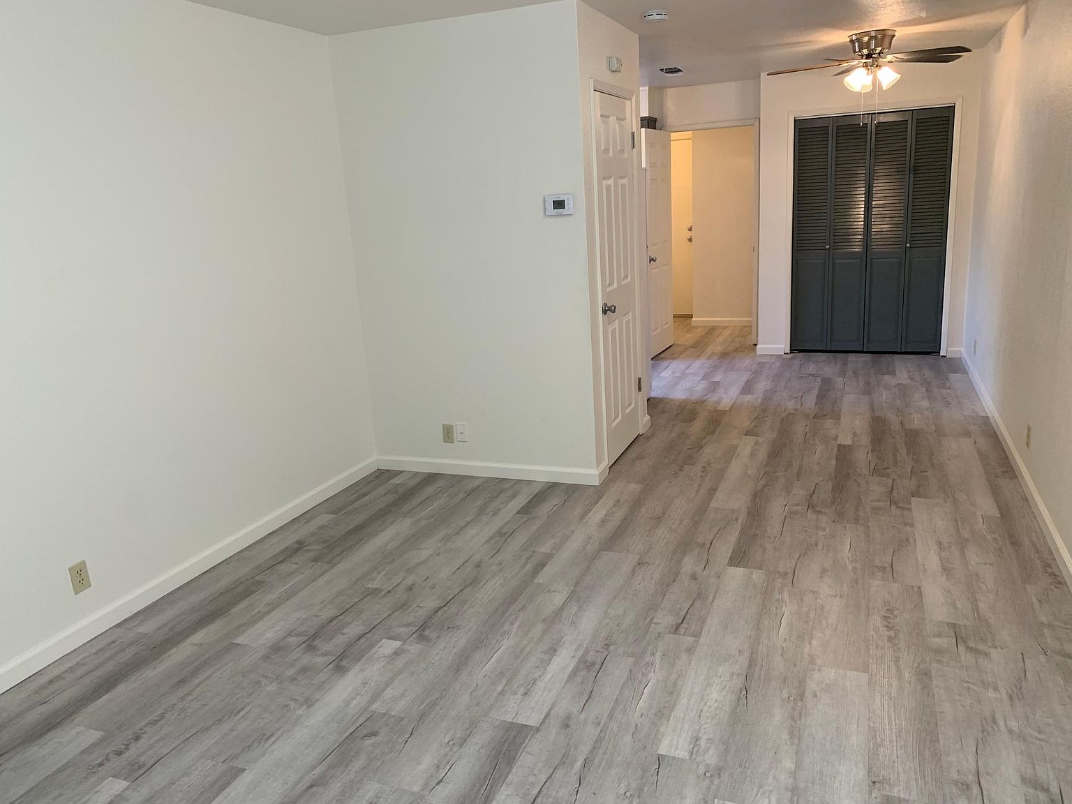 123 W Beverly Pl photo 4