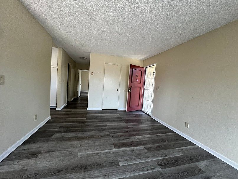 8828 Mira Mesa Blvd photo 5