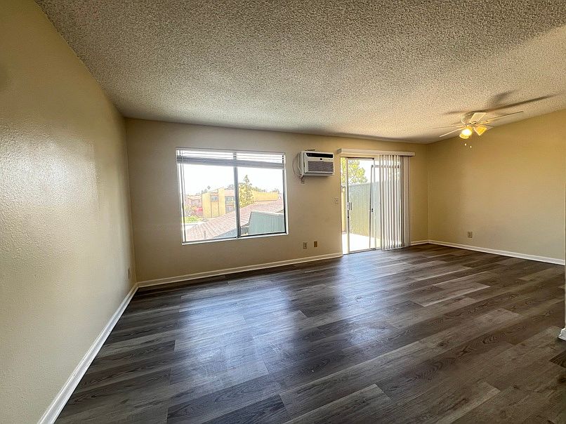 8828 Mira Mesa Blvd photo 4