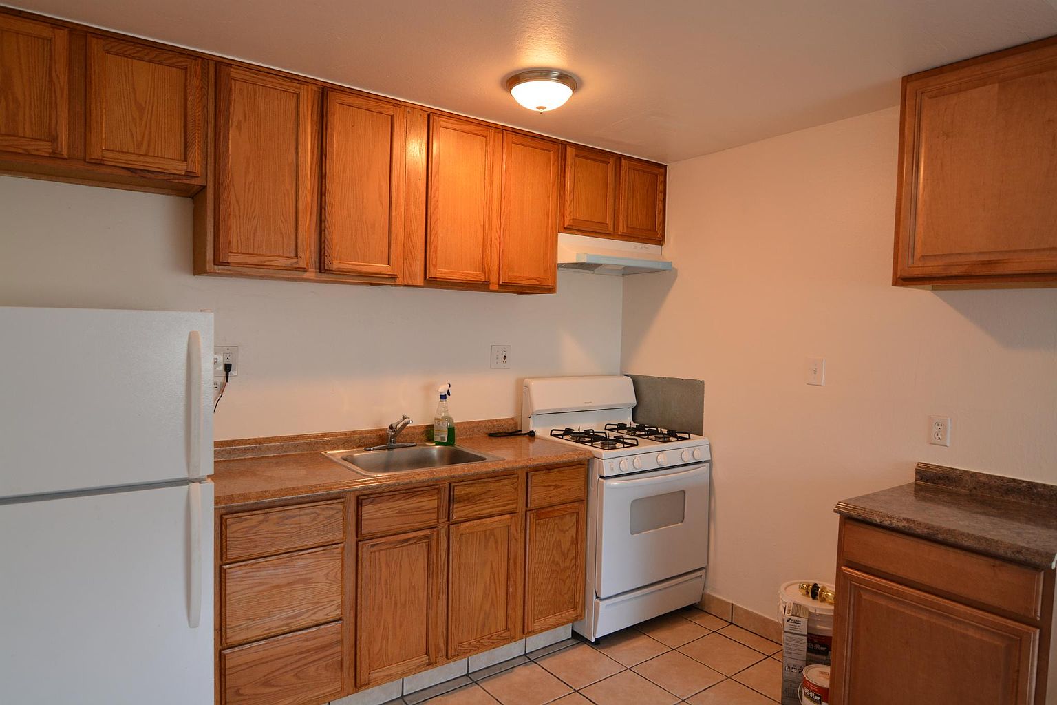27193 Tyrrell Ave photo 4
