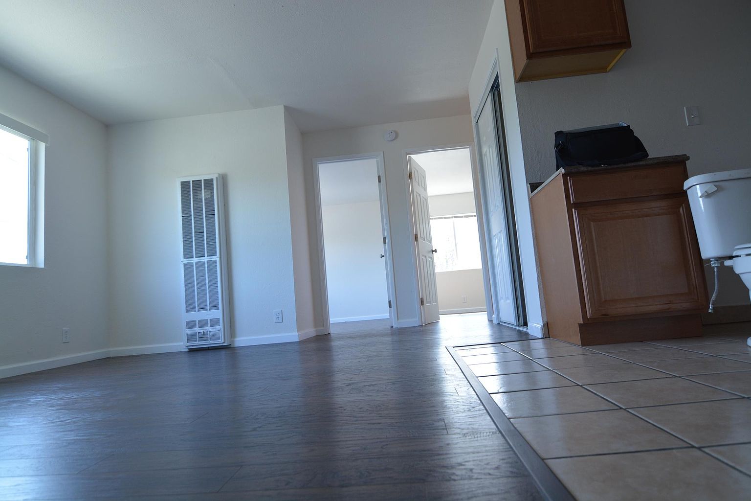 27193 Tyrrell Ave photo 3