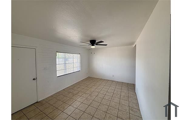 10641 N 17th Dr photo 3