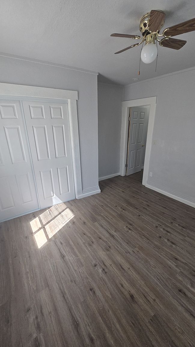 417 5th St photo 4