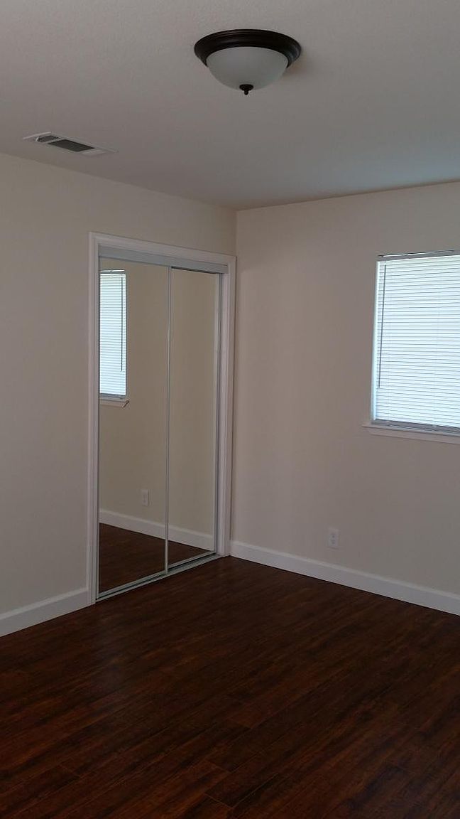 2118 Alpha Way photo 3