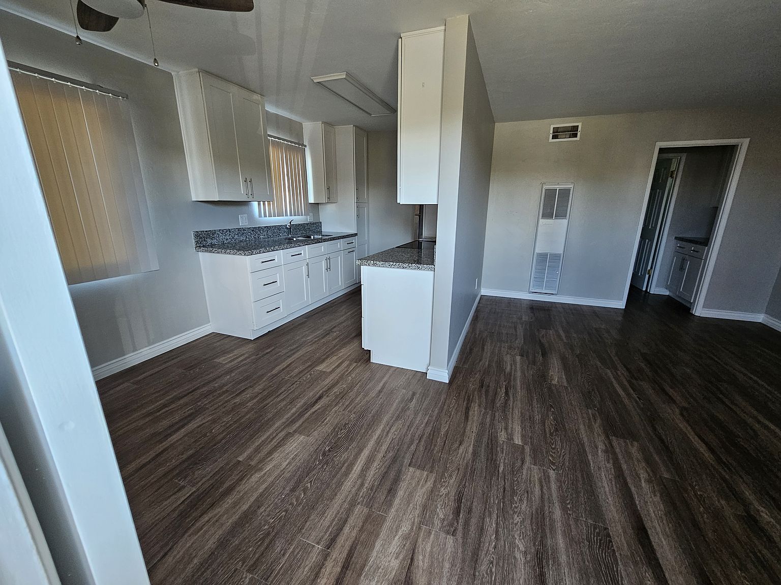 4685 Kansas St photo 3