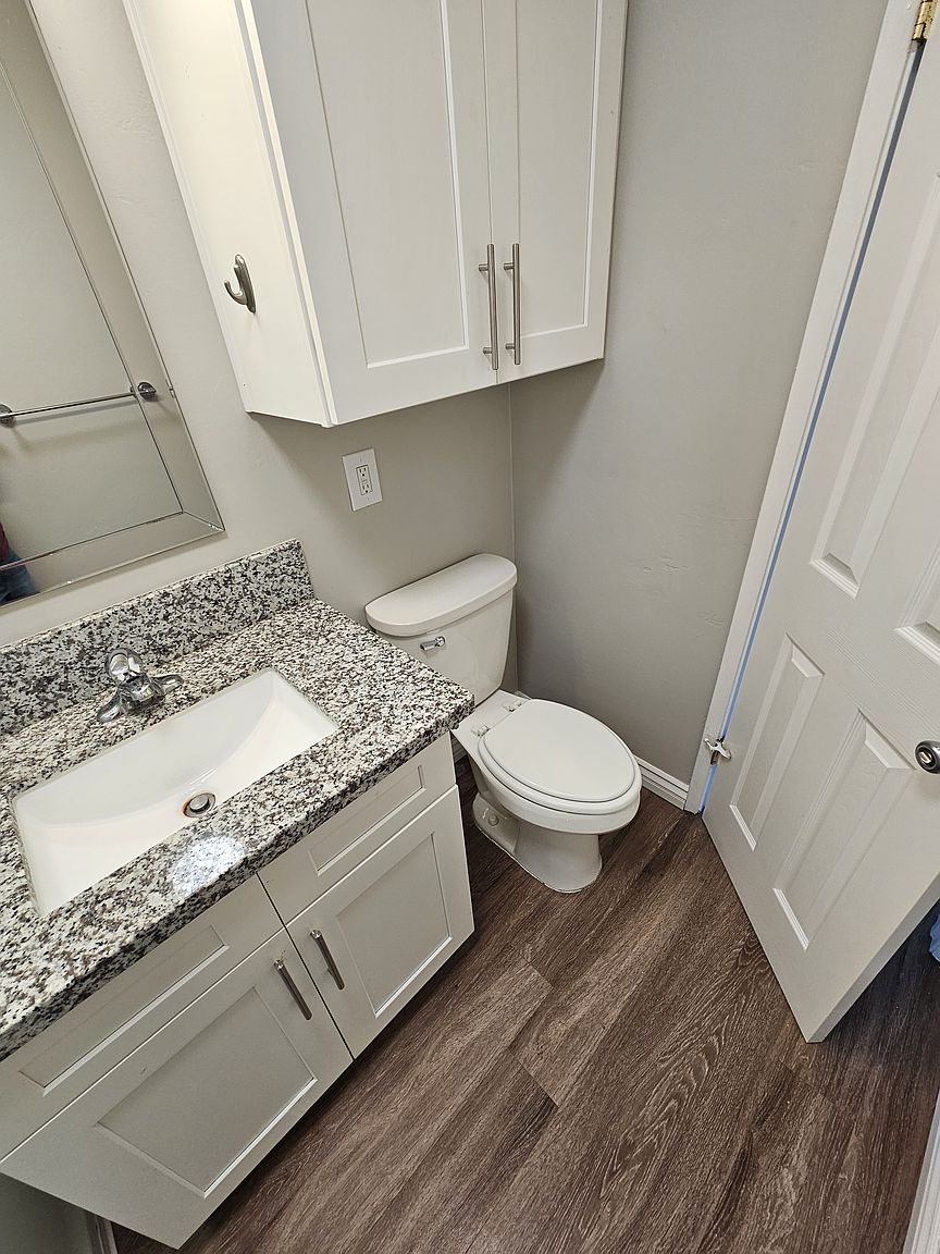 4685 Kansas St photo 2