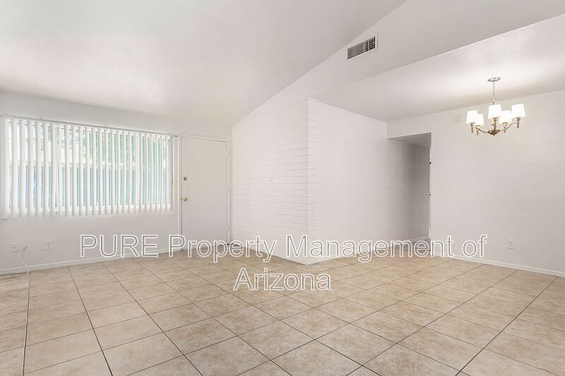 1624 E Campbell Ave Phoenix, AZ 85016 photo 3