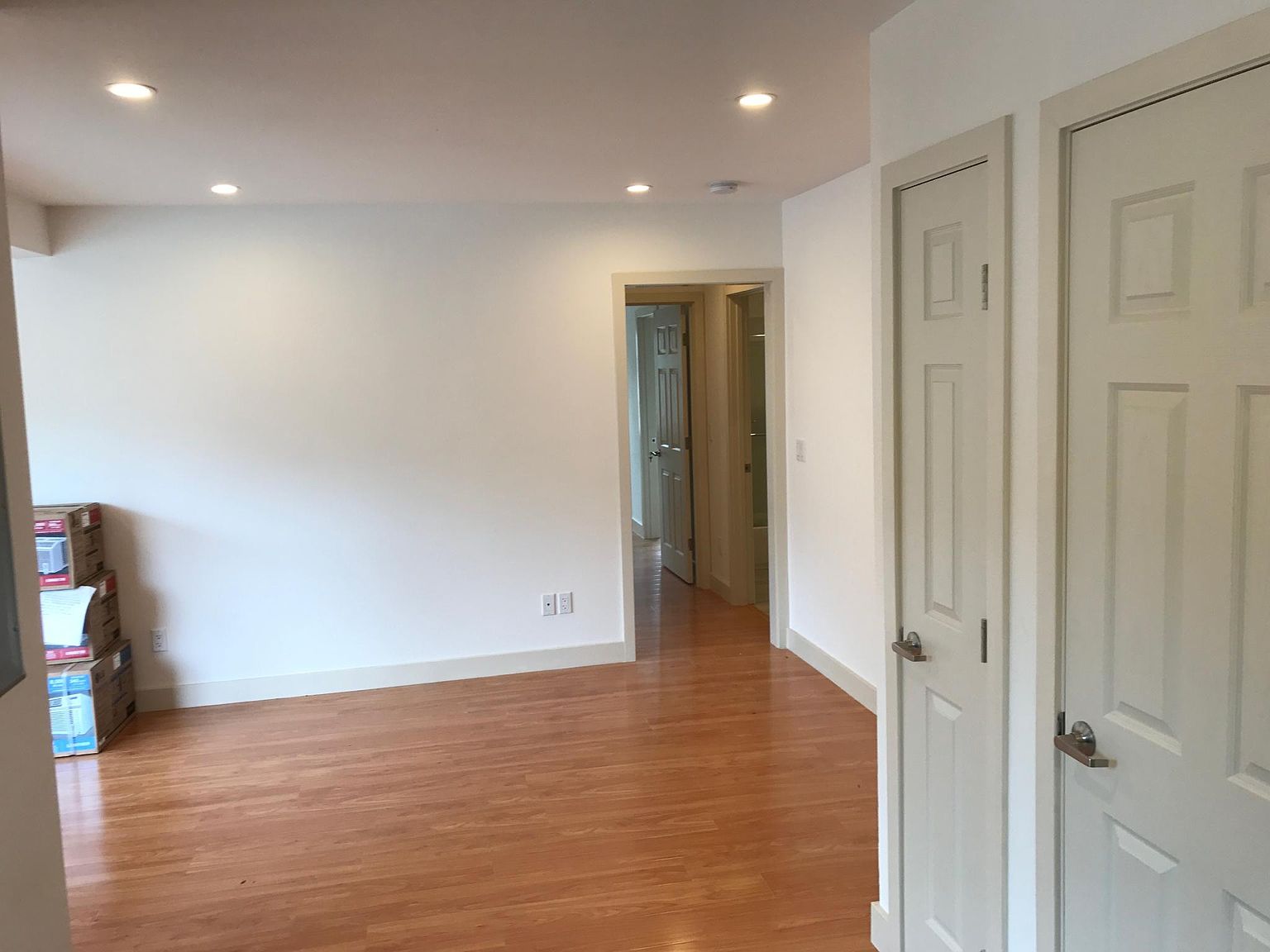 2BR/1BA Apartment on Oakland Blvd · Walnut Creek photo 3
