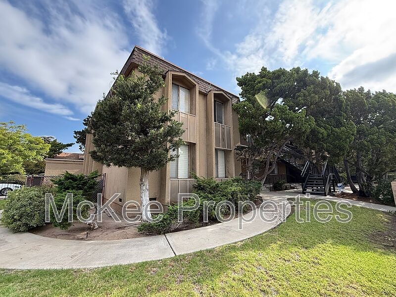 230 W Walnut Ave photo 4
