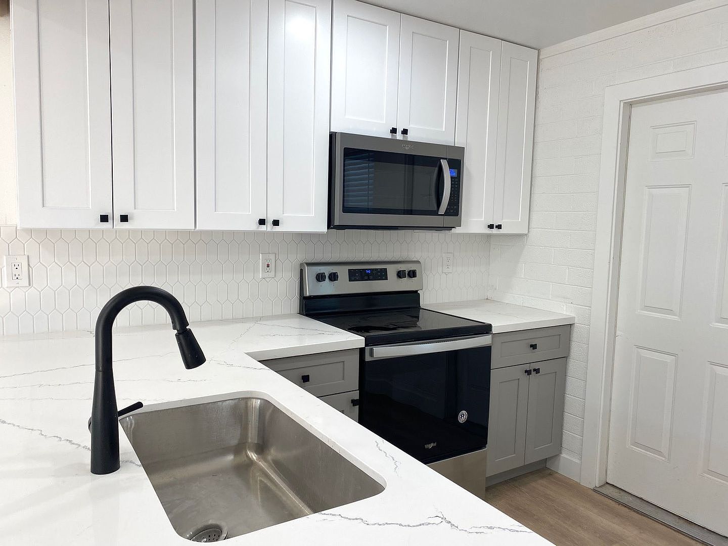 904 S Mariana St Tempe, AZ 85281 photo 2