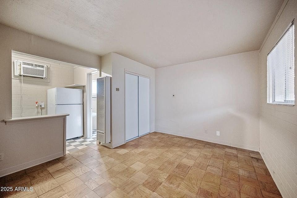 343 W Portland St Phoenix, AZ 85003 photo 3
