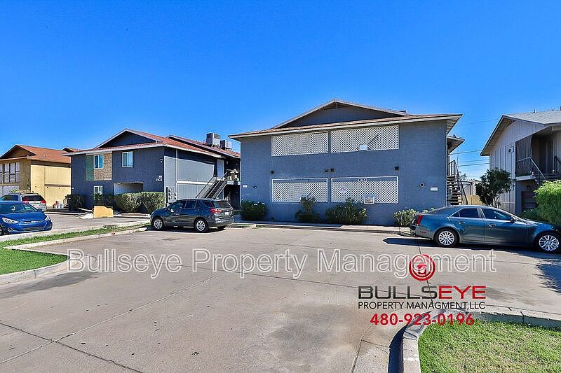 1865 N Spring Mesa, AZ 85203 photo 2