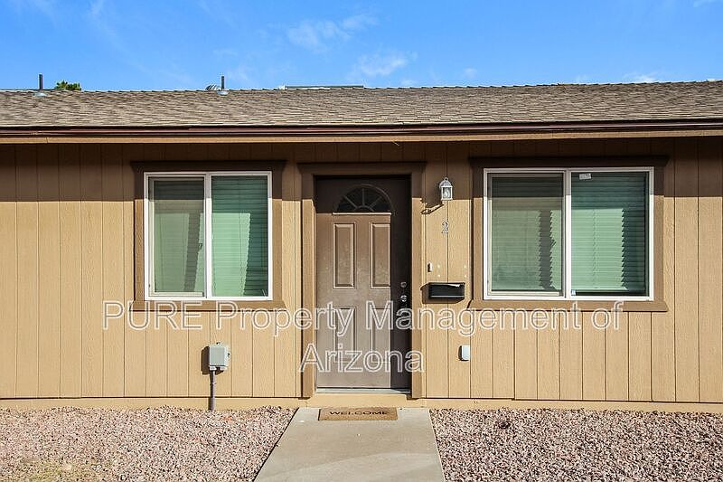 703 E Knoll St photo 3