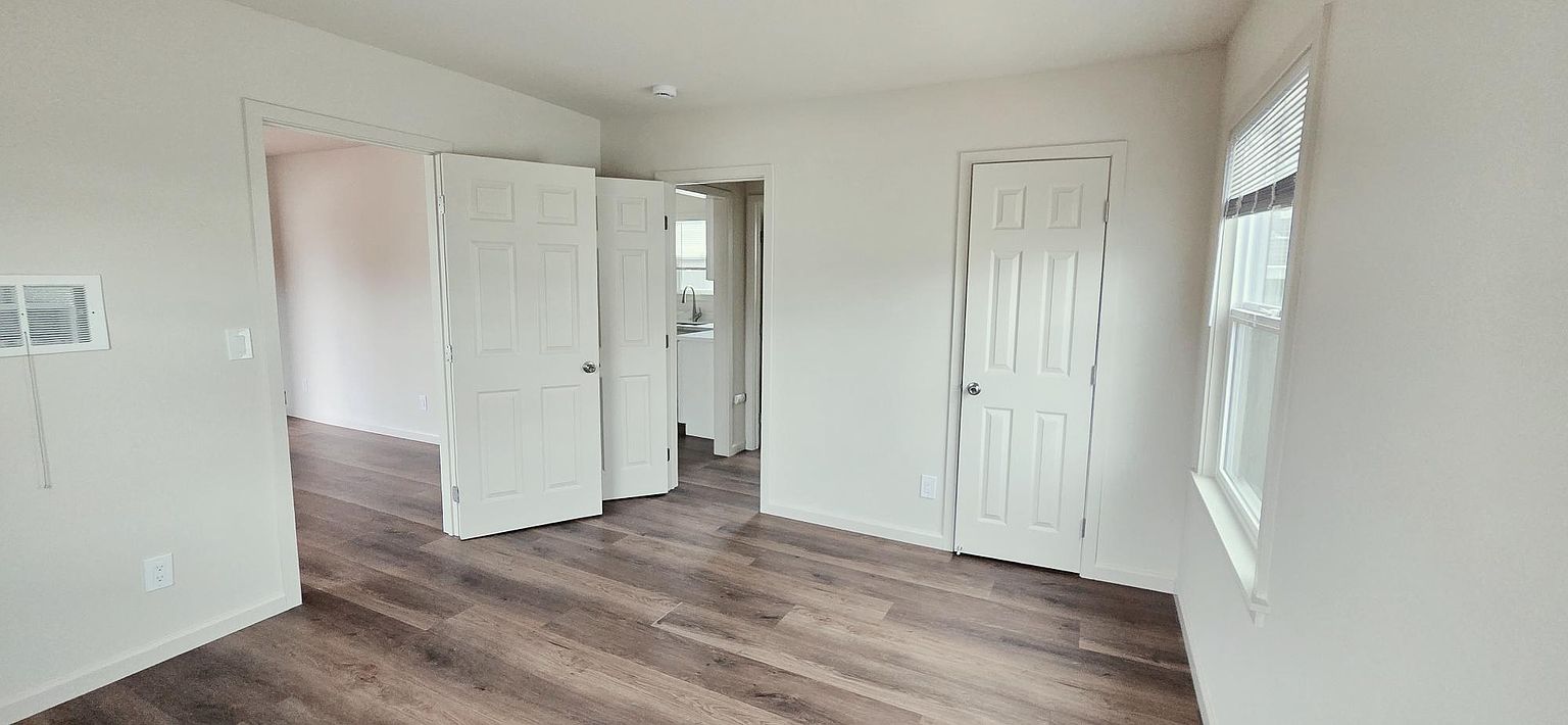 1BR/1BA Single Family House on Templeton St · Hayward photo 2