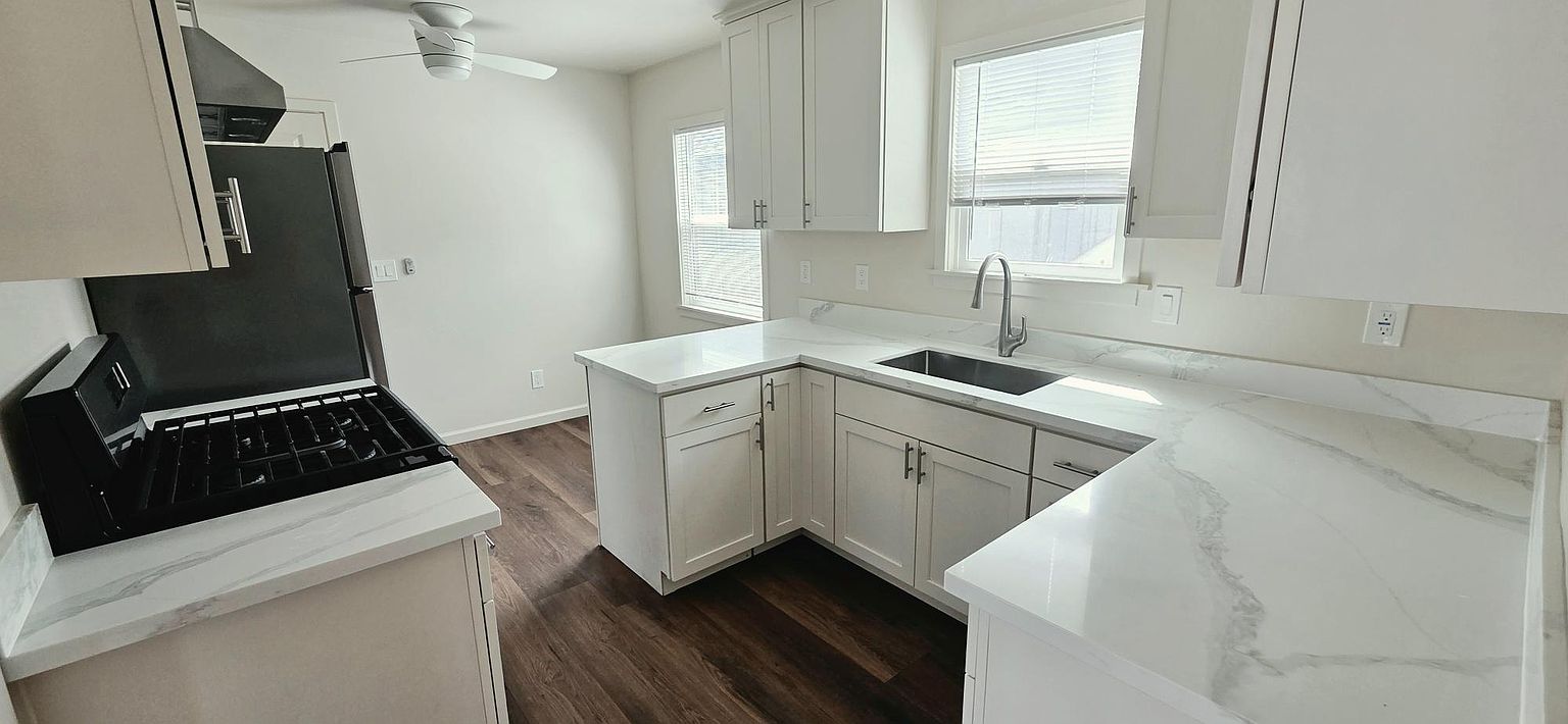 1BR/1BA Single Family House on Templeton St · Hayward photo 3