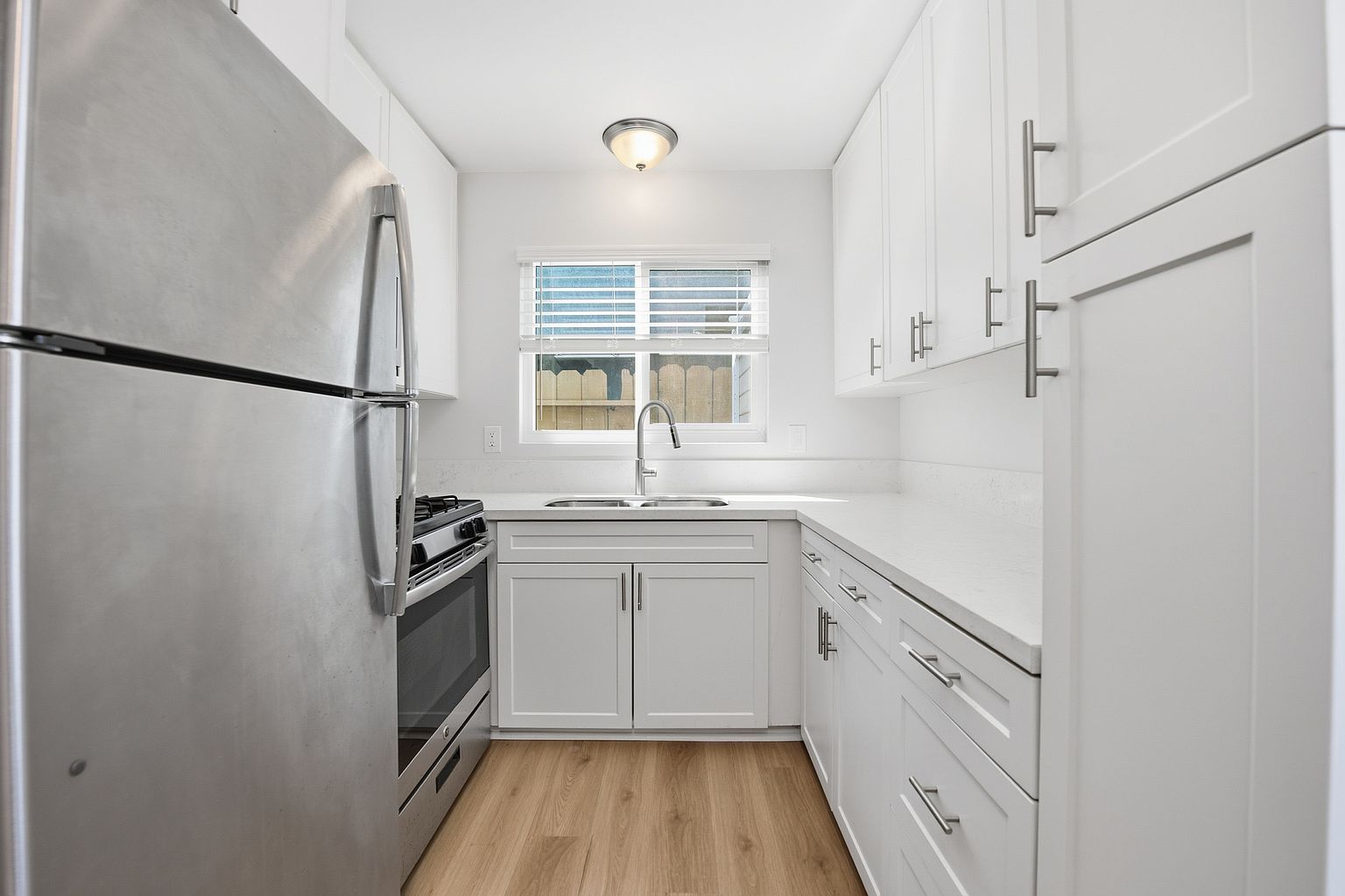 4559 Campus Ave photo 4