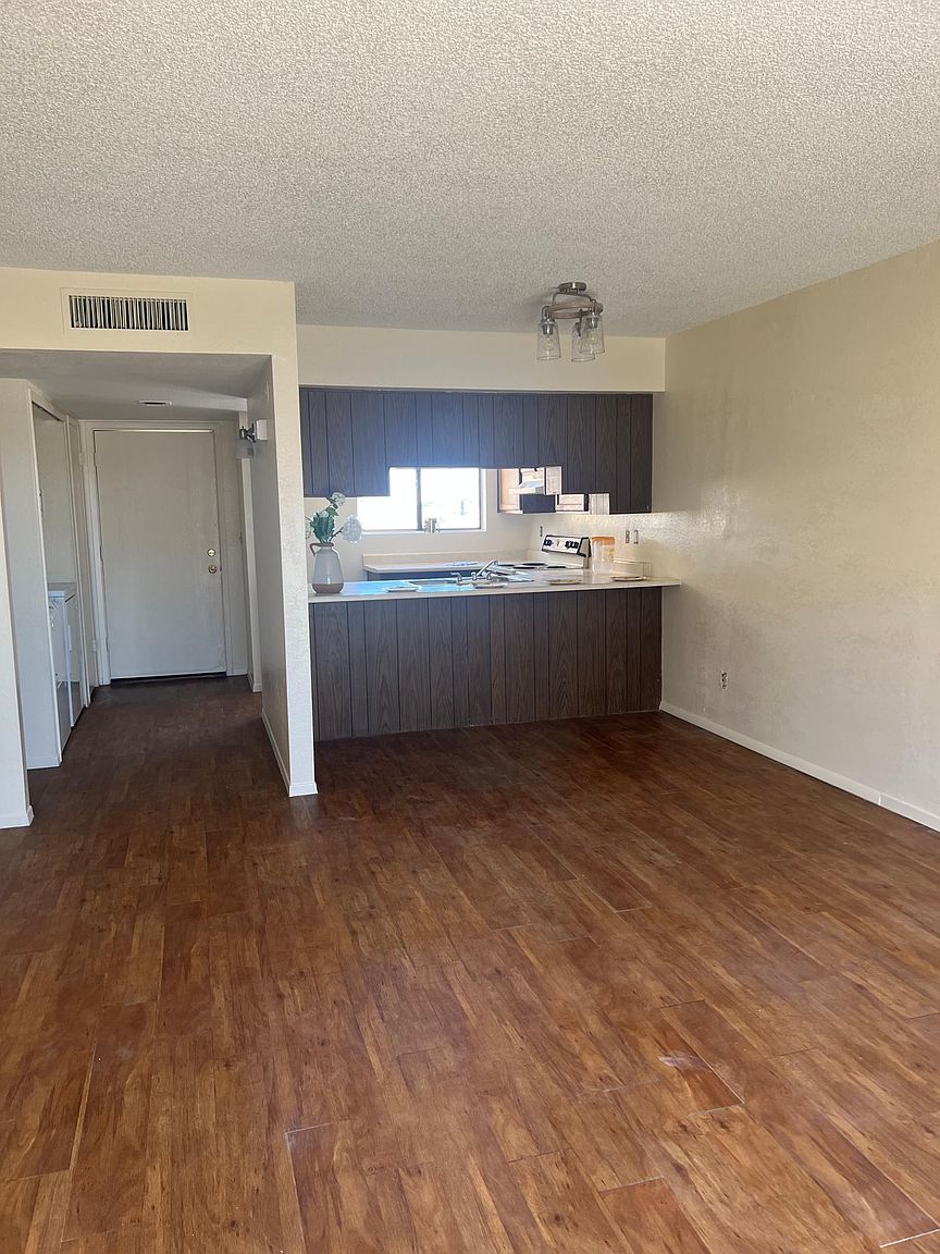 8257 W Santa Cruz Blvd #102 photo 2