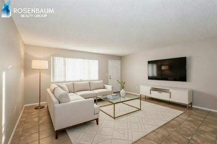 3313 W Harmont Dr Phoenix, AZ 85051 photo 4