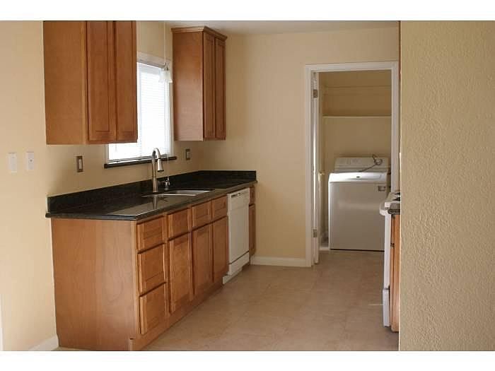 1822 Askren Ct photo 2