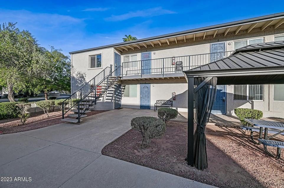3141 E Cypress St Phoenix, AZ 85008 photo 2