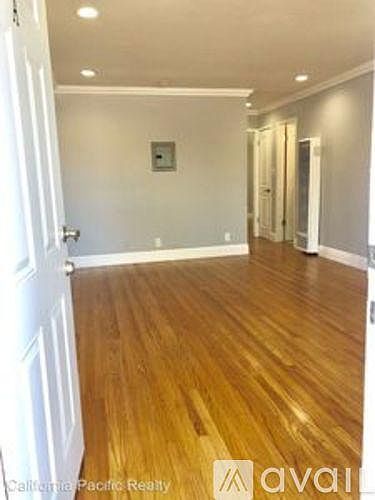4221 Market St photo 2