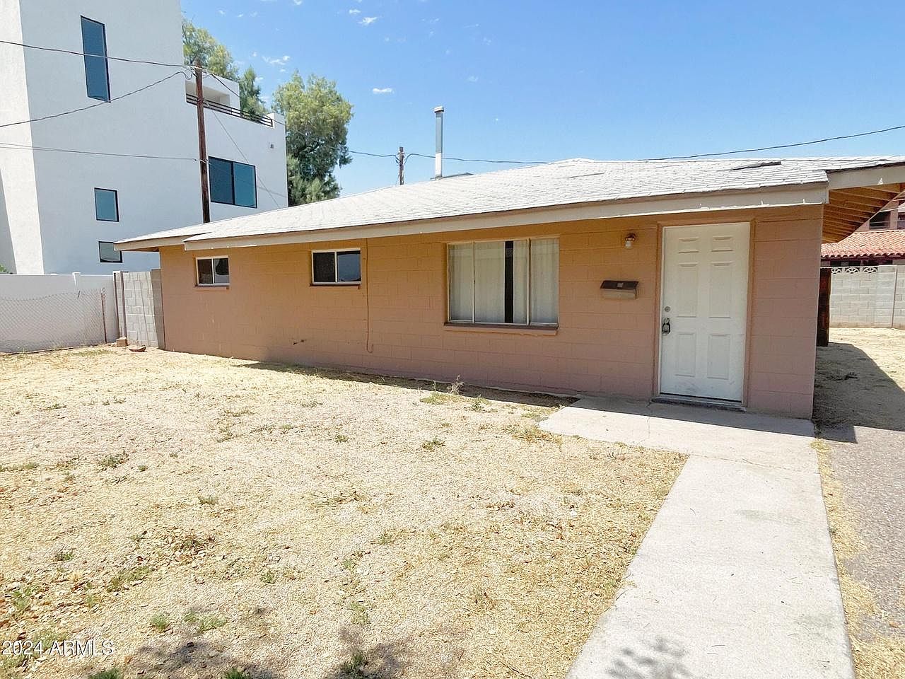 2138 E Turney Ave Phoenix, AZ 85016 photo 2