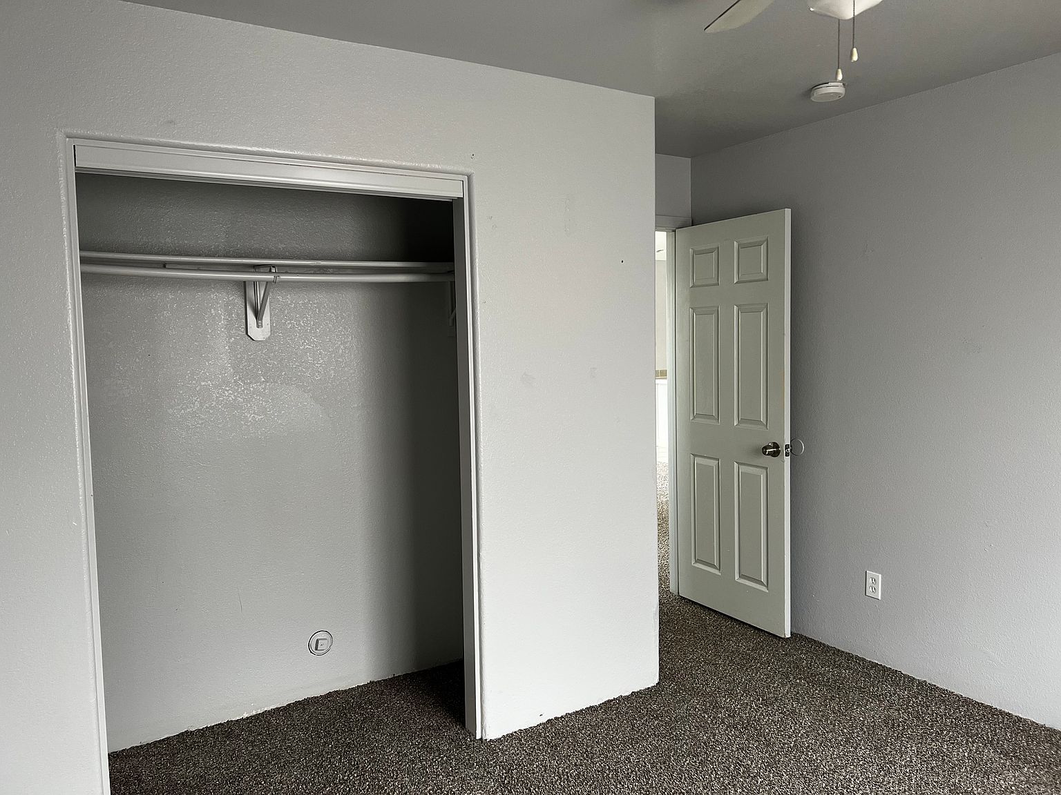 Charming 3BR Duplex in Phoenix photo 3