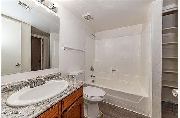 2838 E Monte Cristo Ave Phoenix, AZ 85032 photo 2