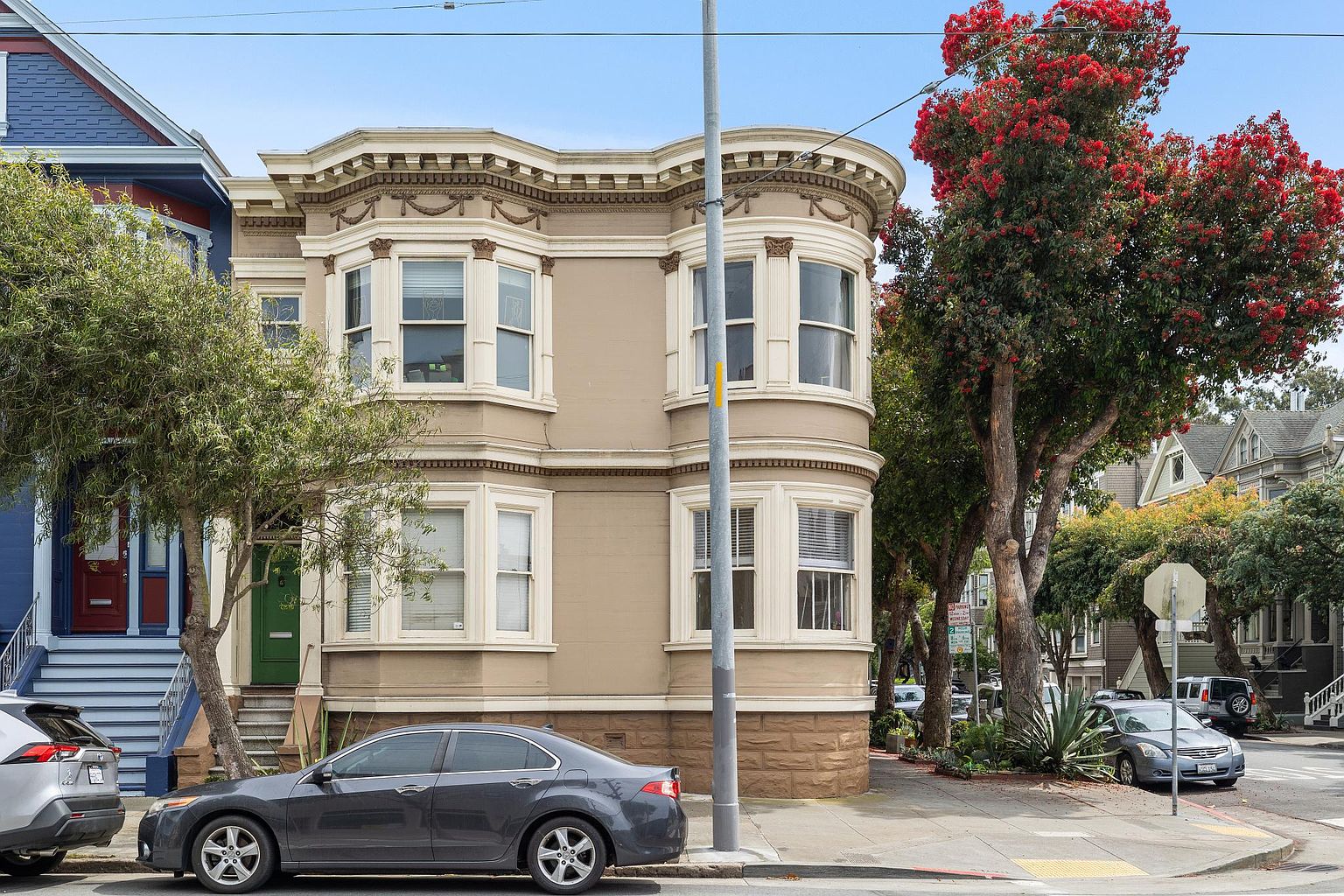 Apartments on Central Ave · San Francisco photo 4