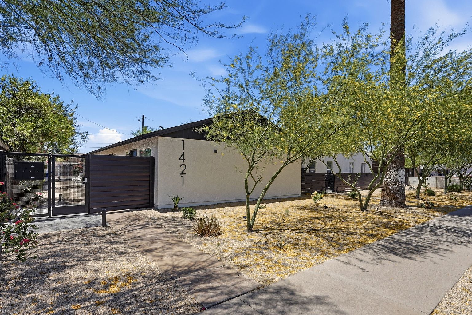 Move In Ready! 1bd 1 Ba In The Heart Of Downtown Phoenix. photo 2