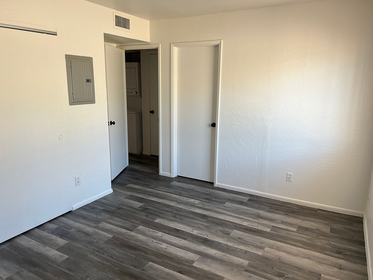 2236 West Southern Avenue, Phoenix, AZ 85041 photo 4
