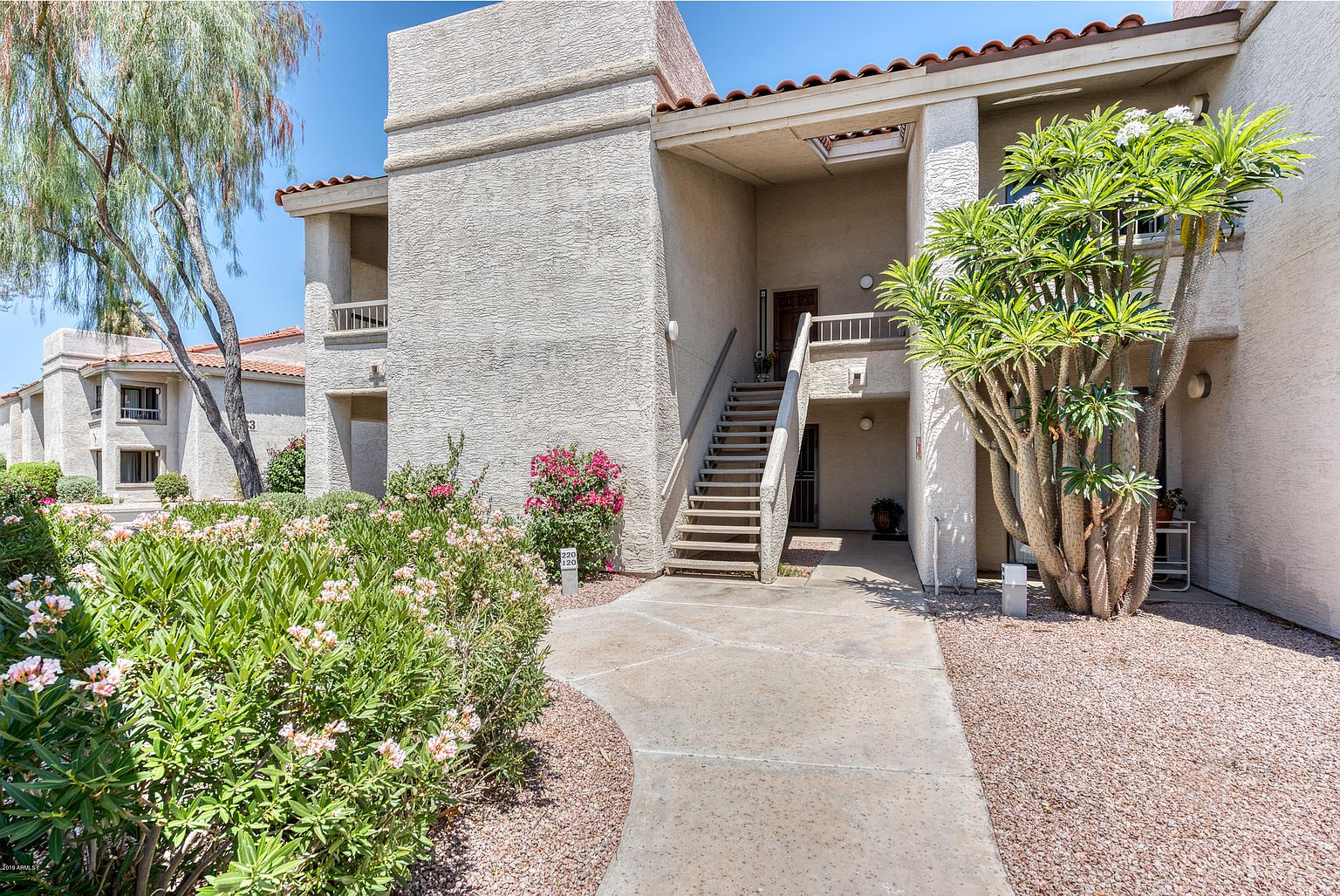 9445 N 94th Pl Scottsdale, AZ 85258 photo 2