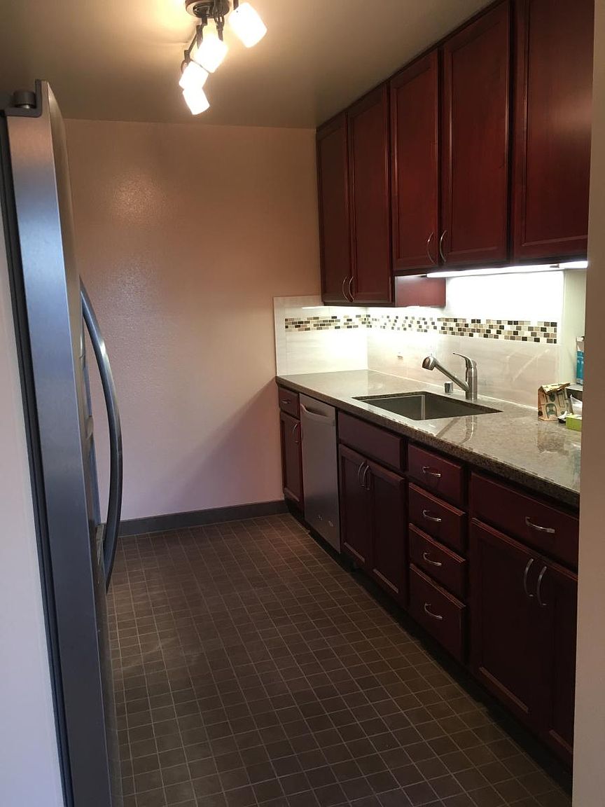 1056 El Camino Real, Burlingame, CA 94010 photo 3