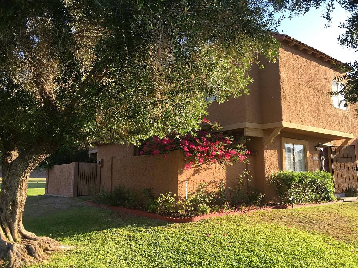 809 E Cochise Dr photo 2