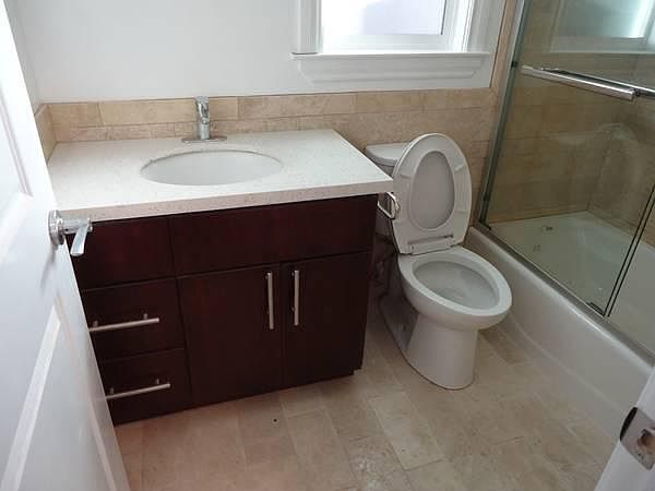 1BR/1BA Single Family House on Franklin St · Berkeley photo 2
