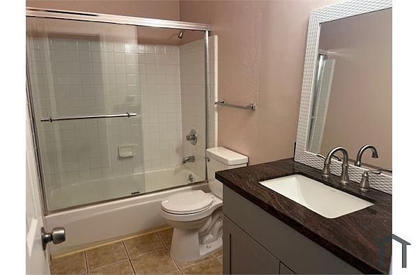 1736 La Salle Ave photo 4